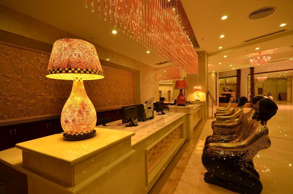 Huangma Holiday Hotel Haikou  Esterno foto