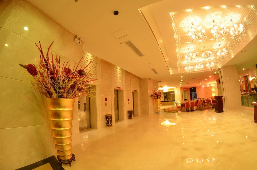 Huangma Holiday Hotel Haikou  Esterno foto