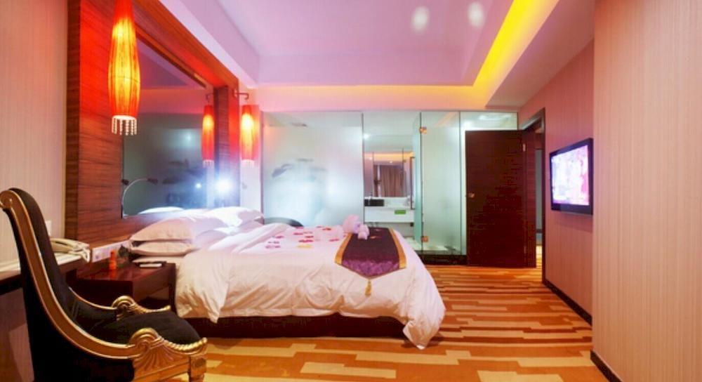 Huangma Holiday Hotel Haikou  Esterno foto