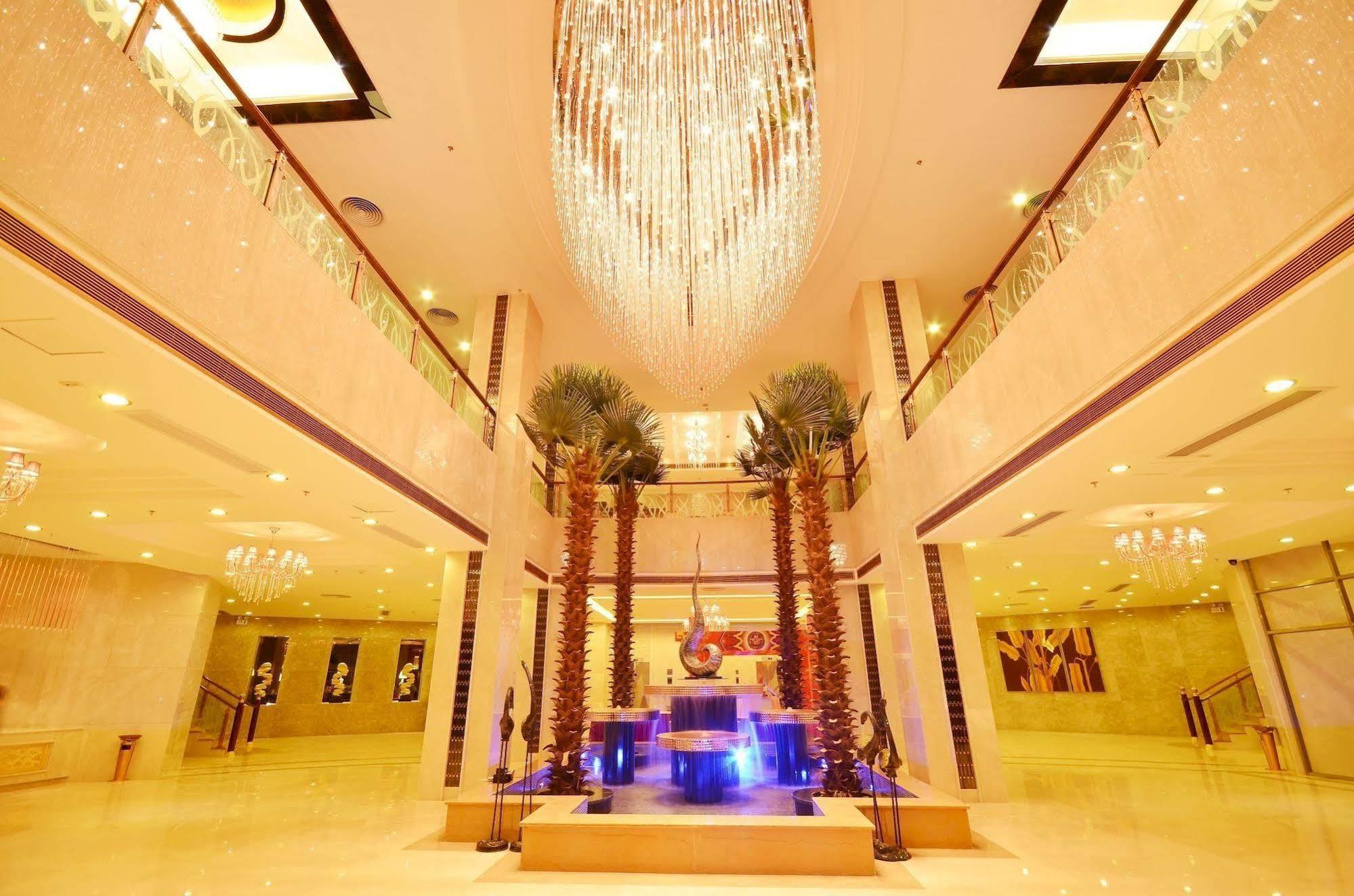 Huangma Holiday Hotel Haikou  Esterno foto