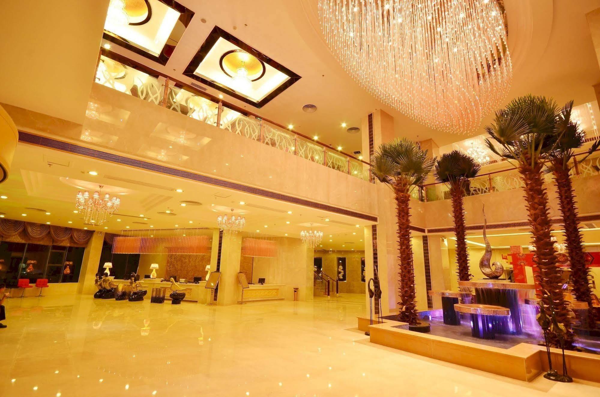 Huangma Holiday Hotel Haikou  Esterno foto