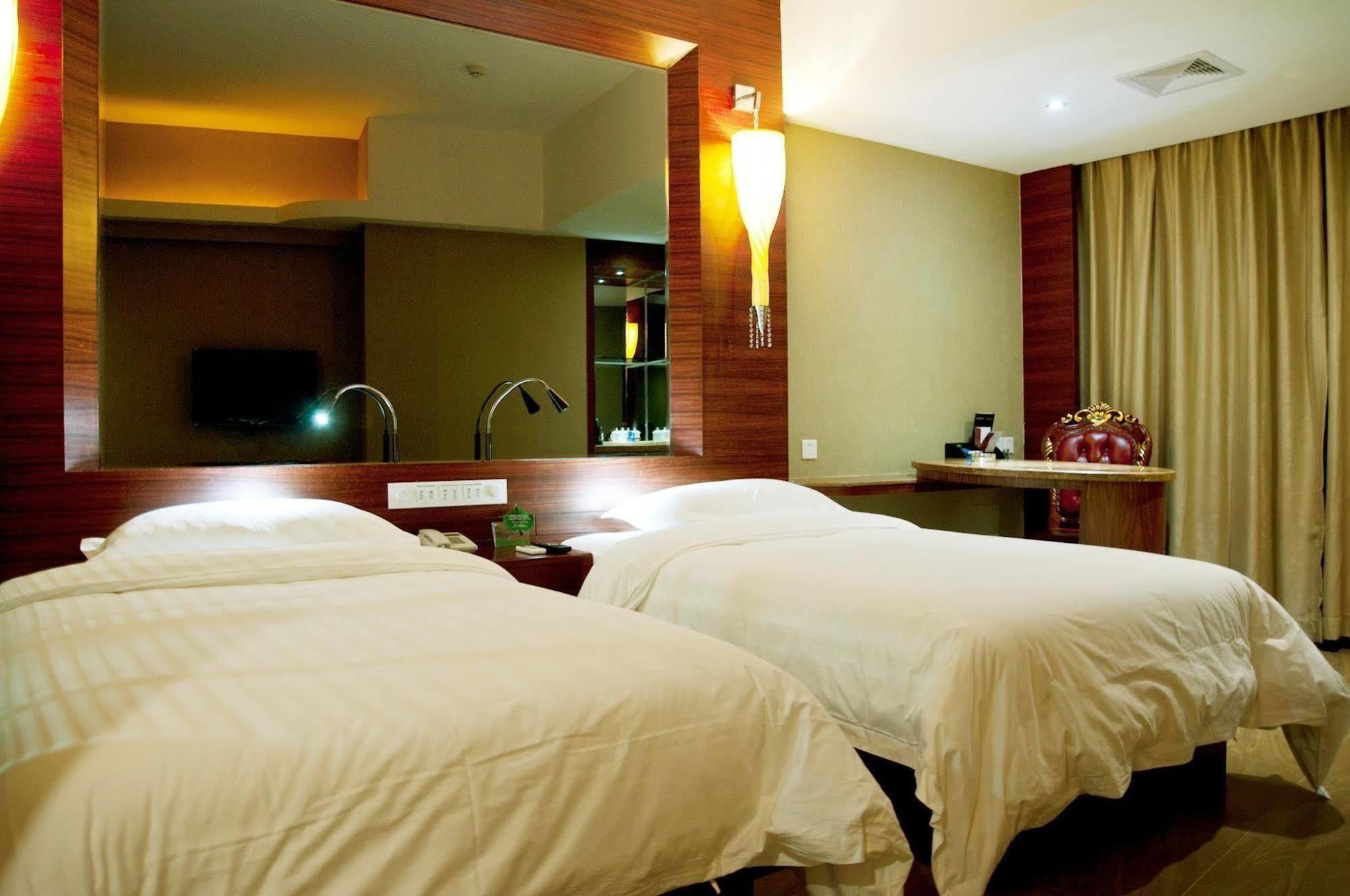 Huangma Holiday Hotel Haikou  Esterno foto